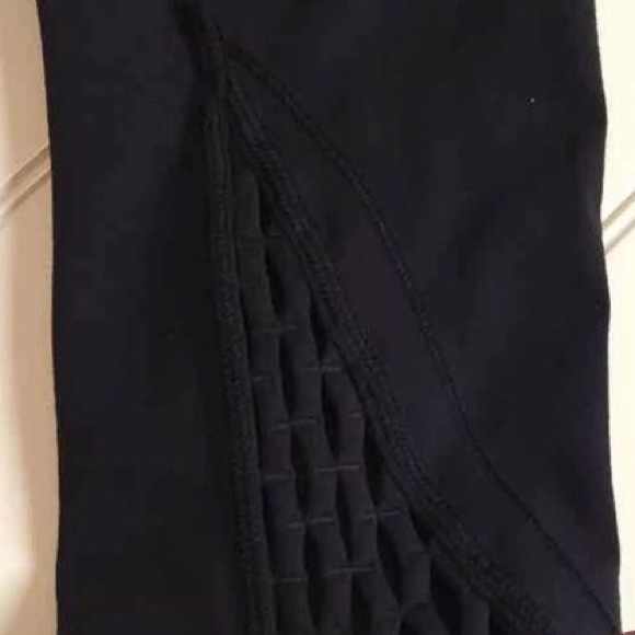 rare lattice black lululemon 7/8 crop - Picture 2 of 3